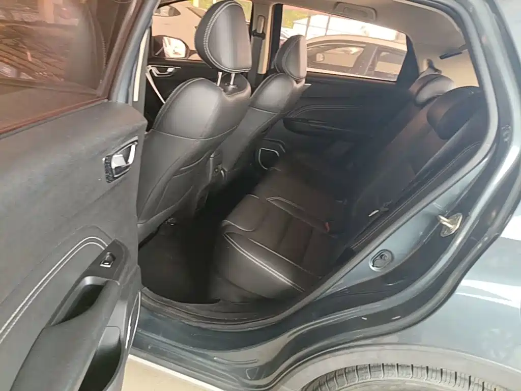 Geely Vision X3 — миниатюра 17