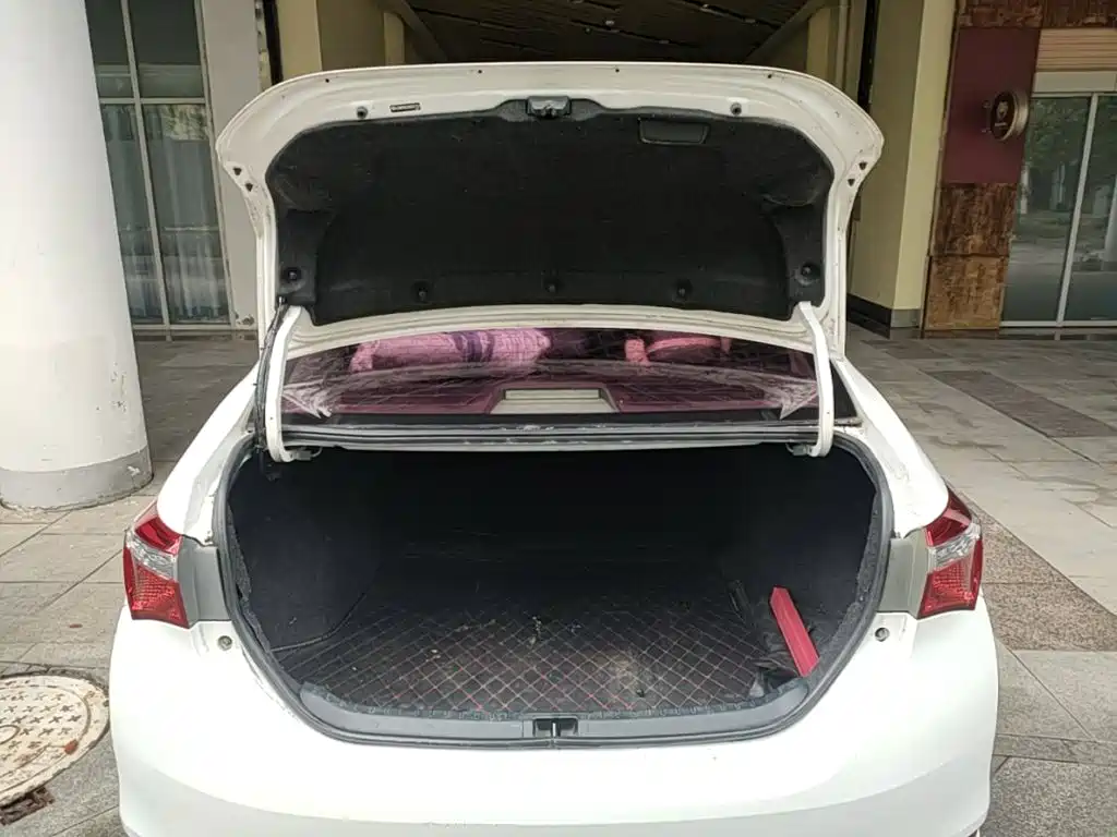 Toyota Corolla — миниатюра 15