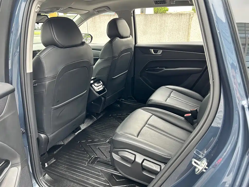 Wuling Victory — миниатюра 15