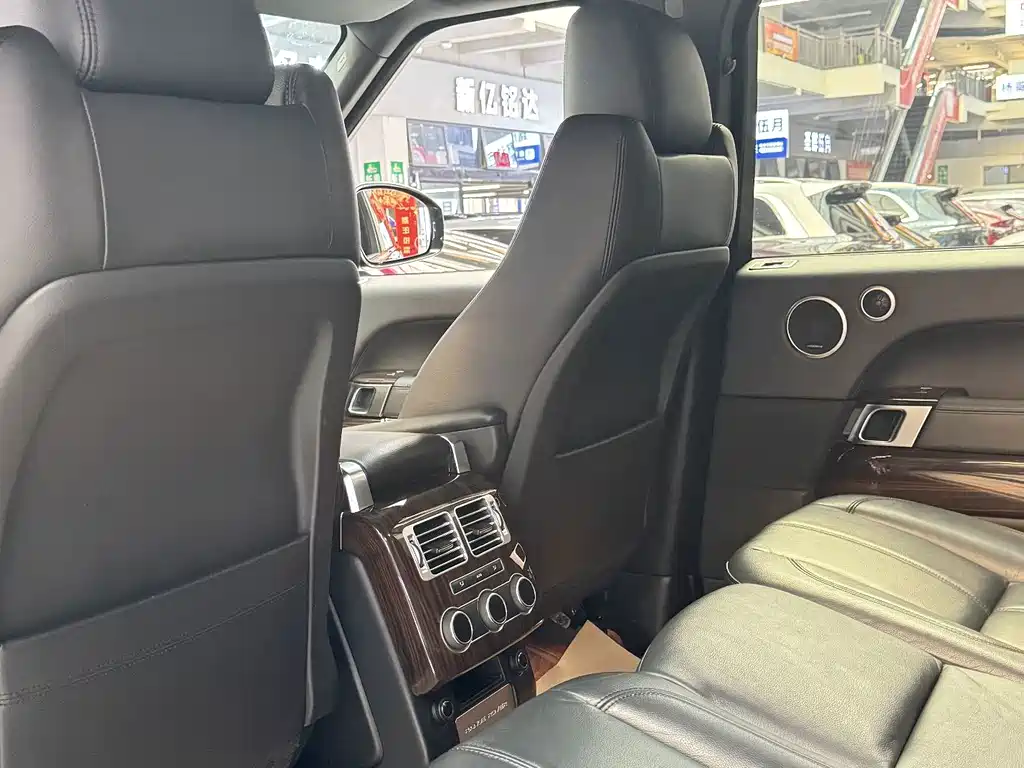 Land Rover Range Rover — миниатюра 12