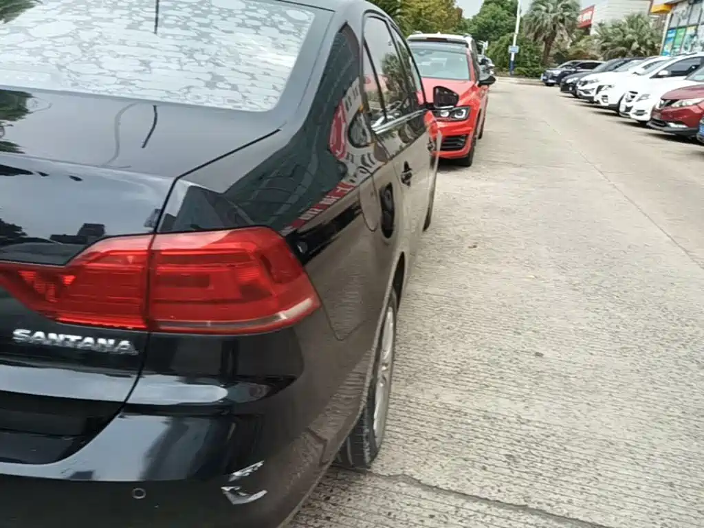 Volkswagen Santana — миниатюра 8
