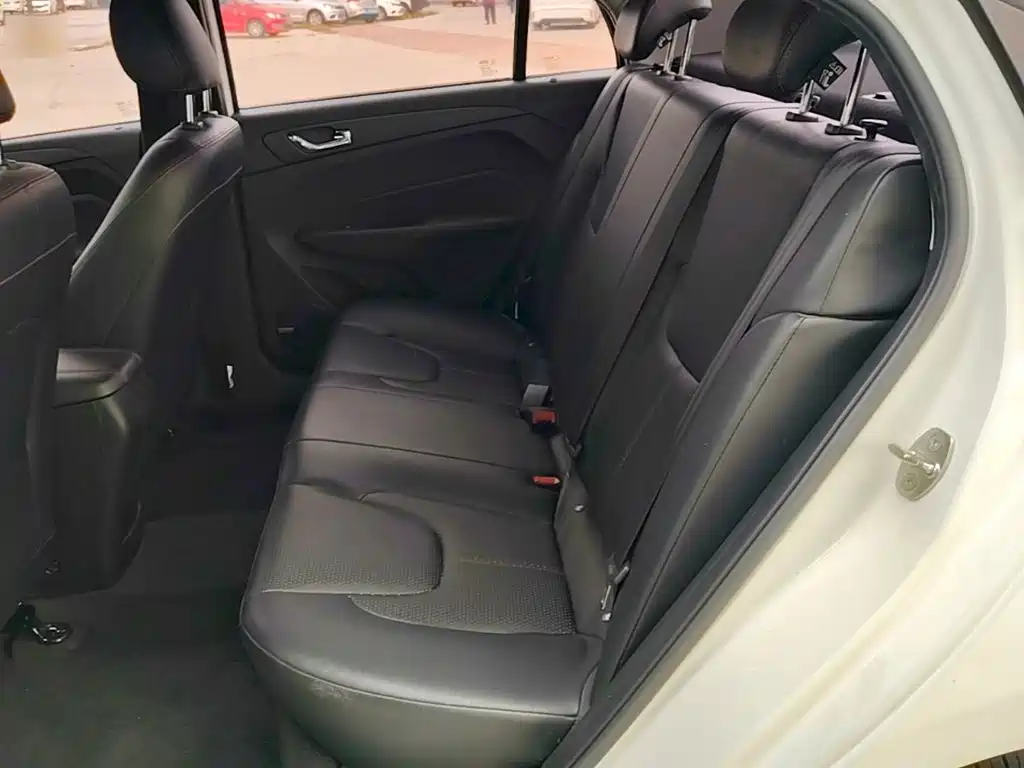 Chery Arrizo 5 — миниатюра 17