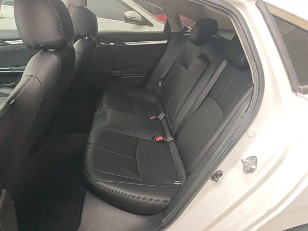 Honda Civic — миниатюра 17