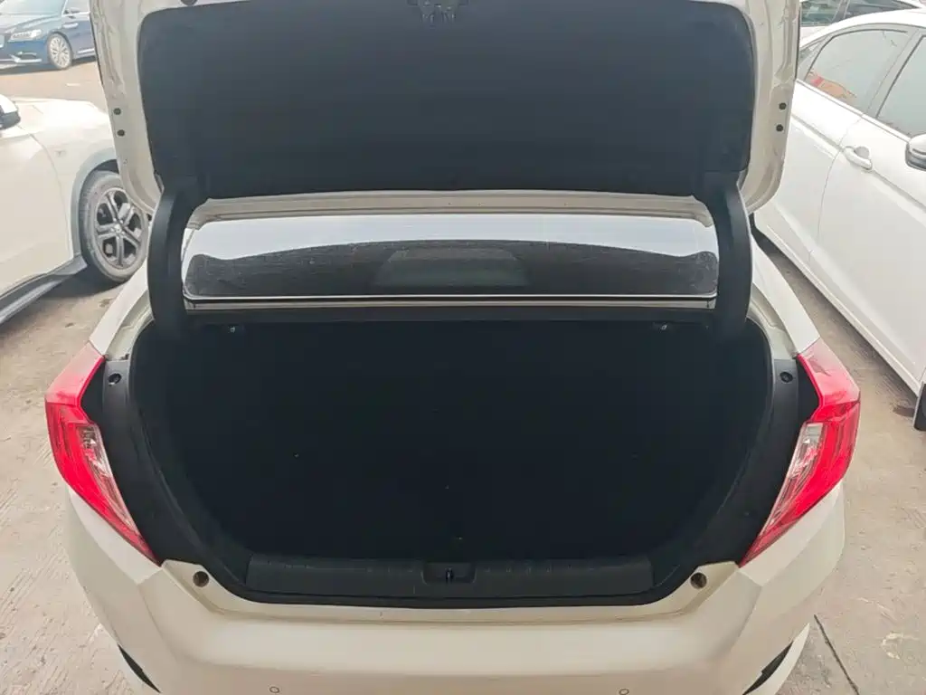 Honda Civic — миниатюра 19