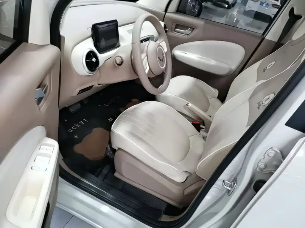 Wuling MINIEV — миниатюра 16