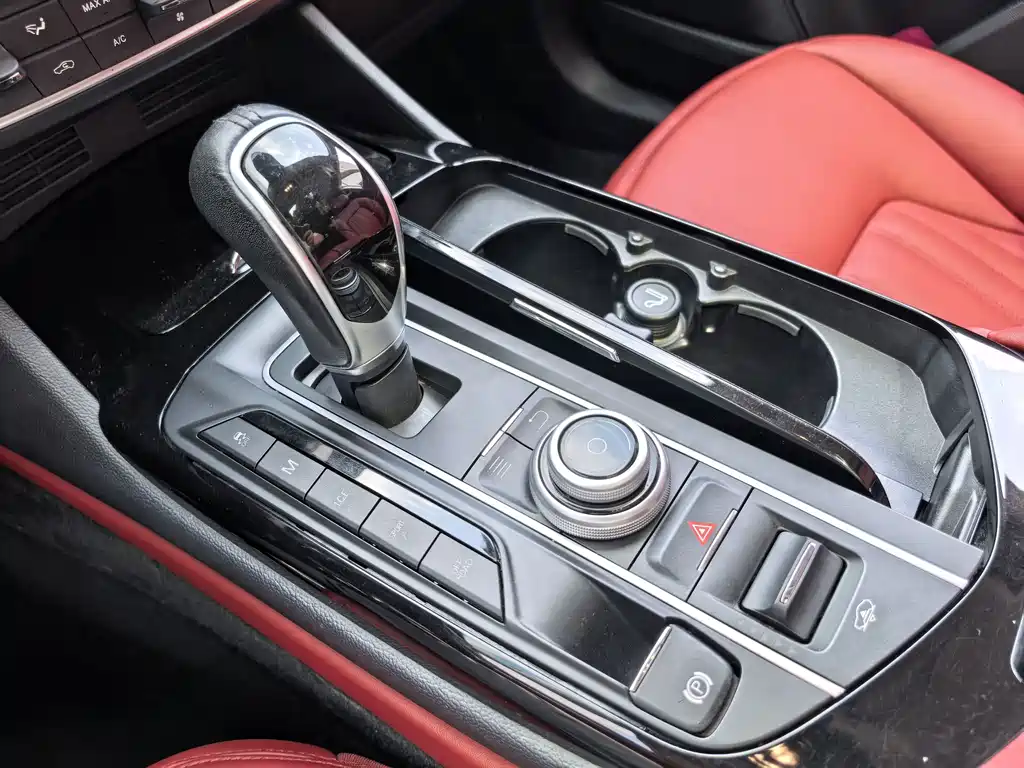 Maserati Levante — миниатюра 18