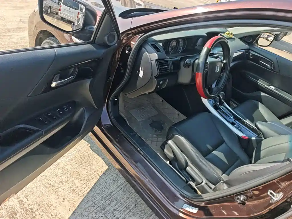 Honda Accord — миниатюра 16