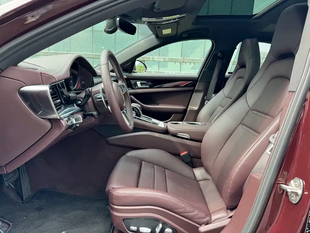 Porsche Panamera — миниатюра 10
