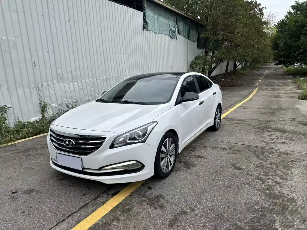 Hyundai Mistra 2015