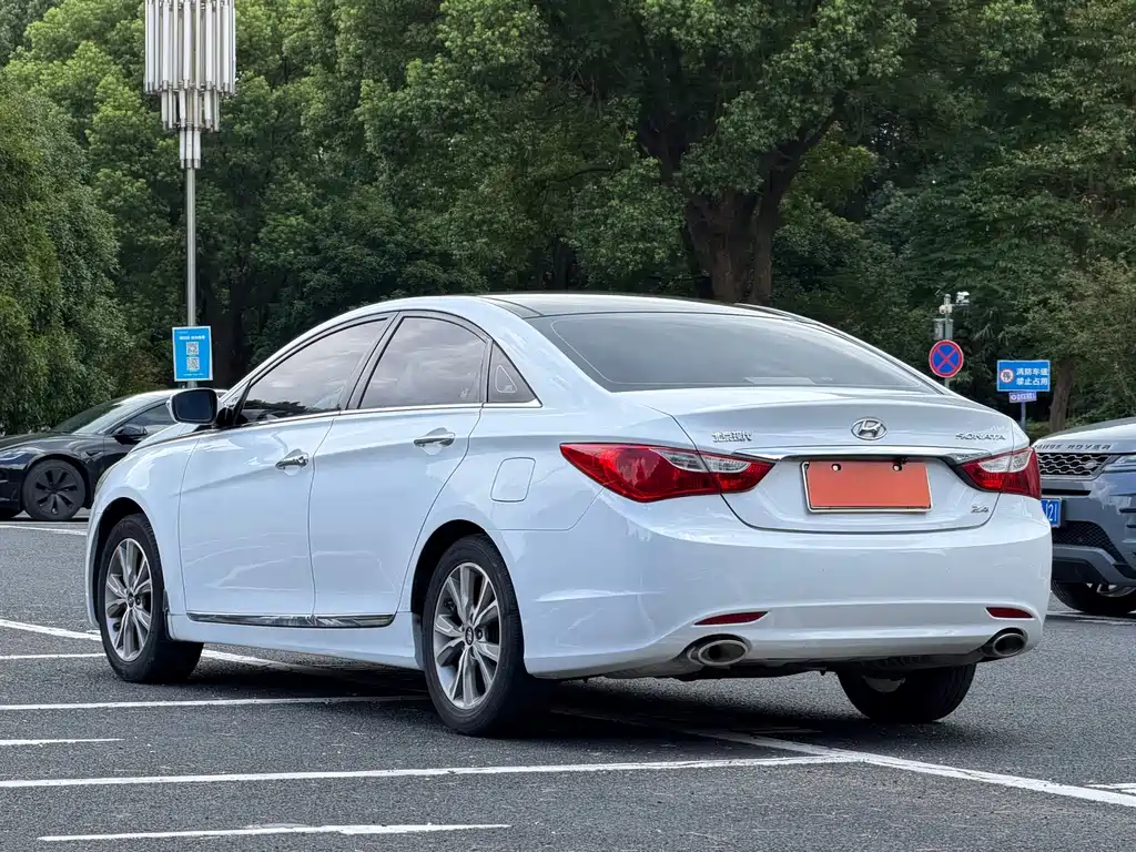 Hyundai Sonata — миниатюра 7