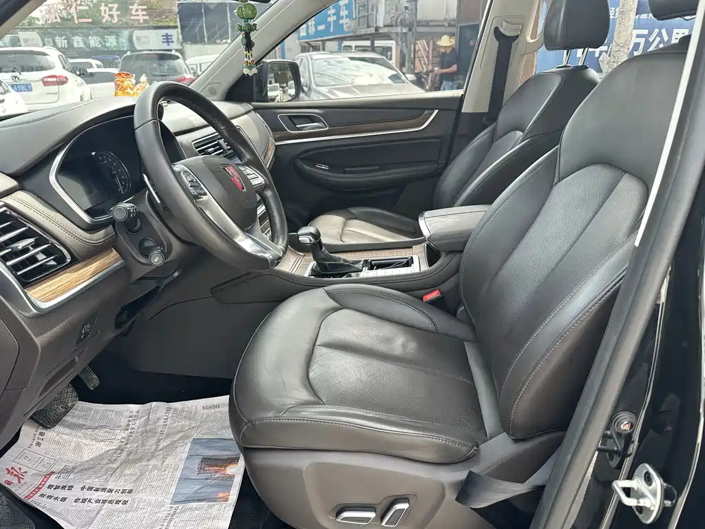 Roewe RX8 — миниатюра 8