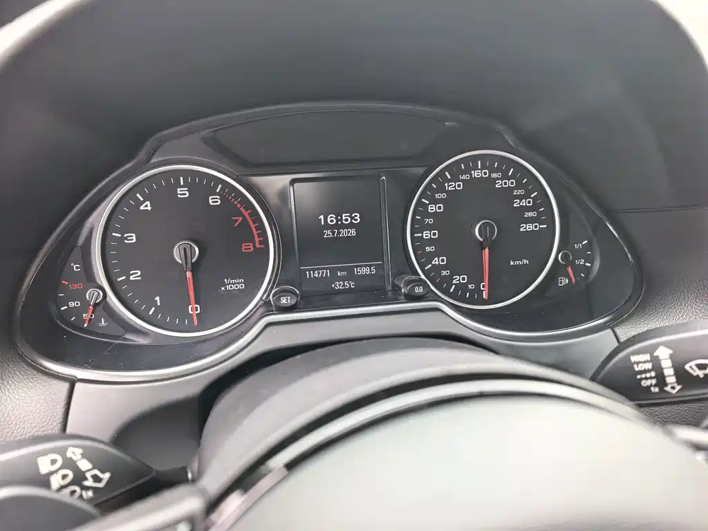 Audi Q5 (Import) — миниатюра 8