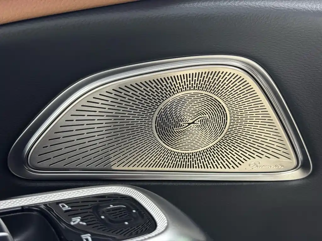 Mercedes-Benz E-Class — миниатюра 19