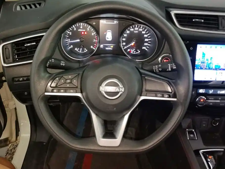 Nissan Qashqai — миниатюра 15