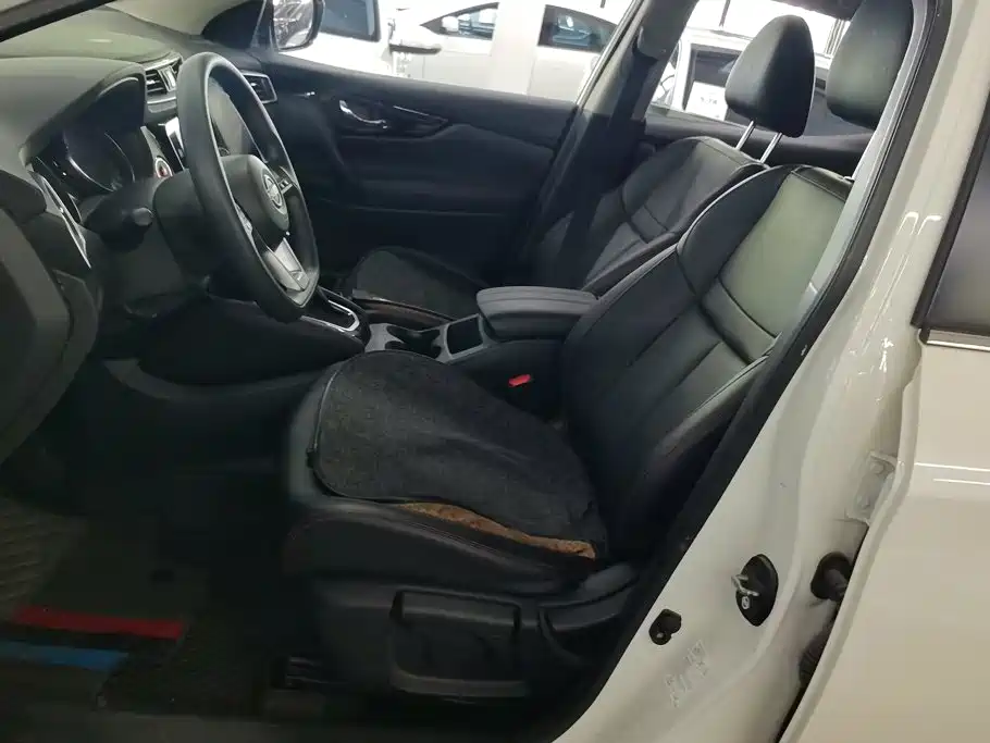 Nissan Qashqai — миниатюра 9