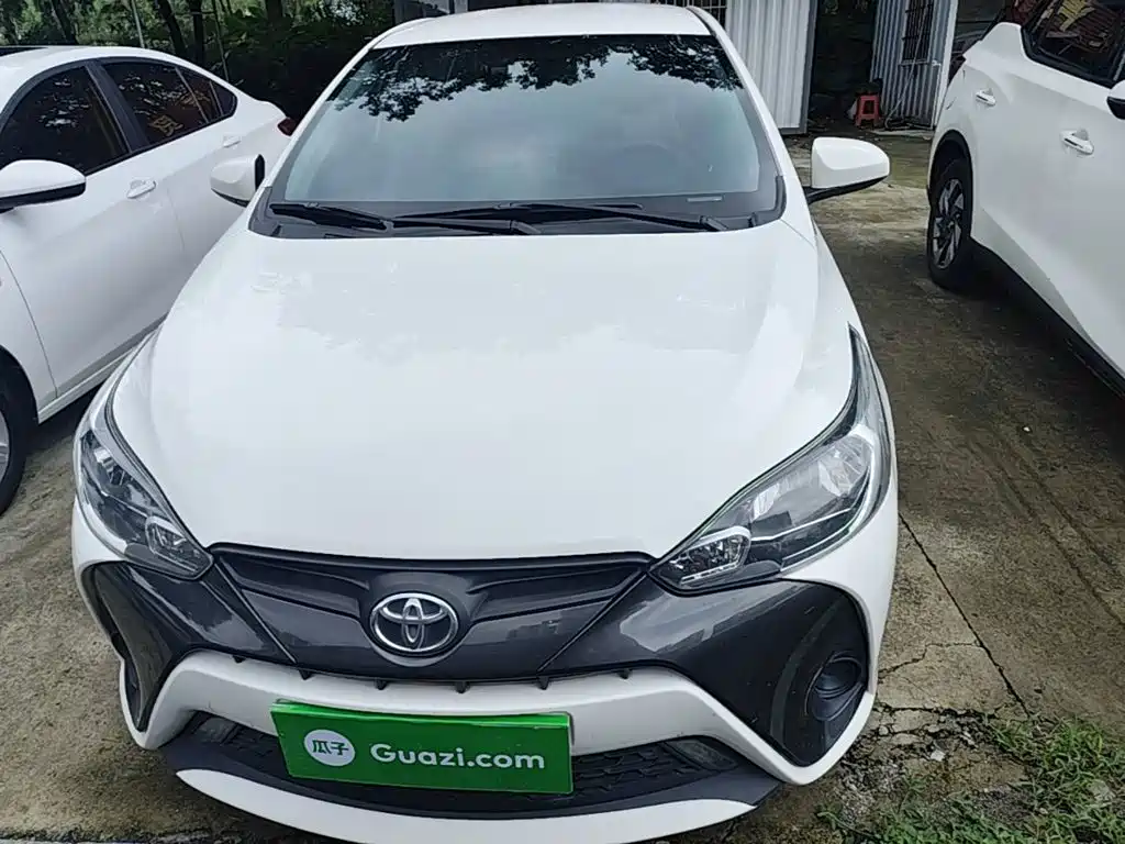 Toyota Yaris L — миниатюра 3