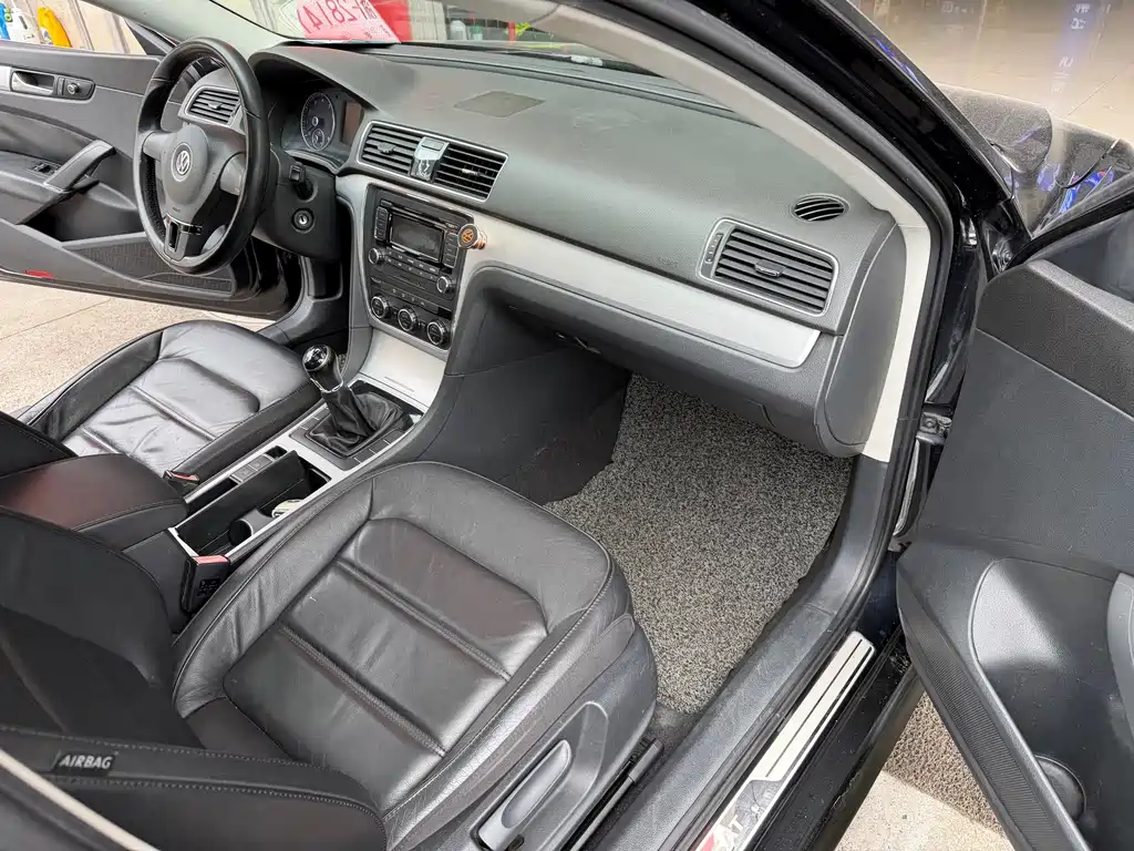 Volkswagen Passat — миниатюра 11