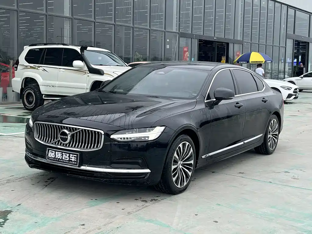 Volvo S90 2023