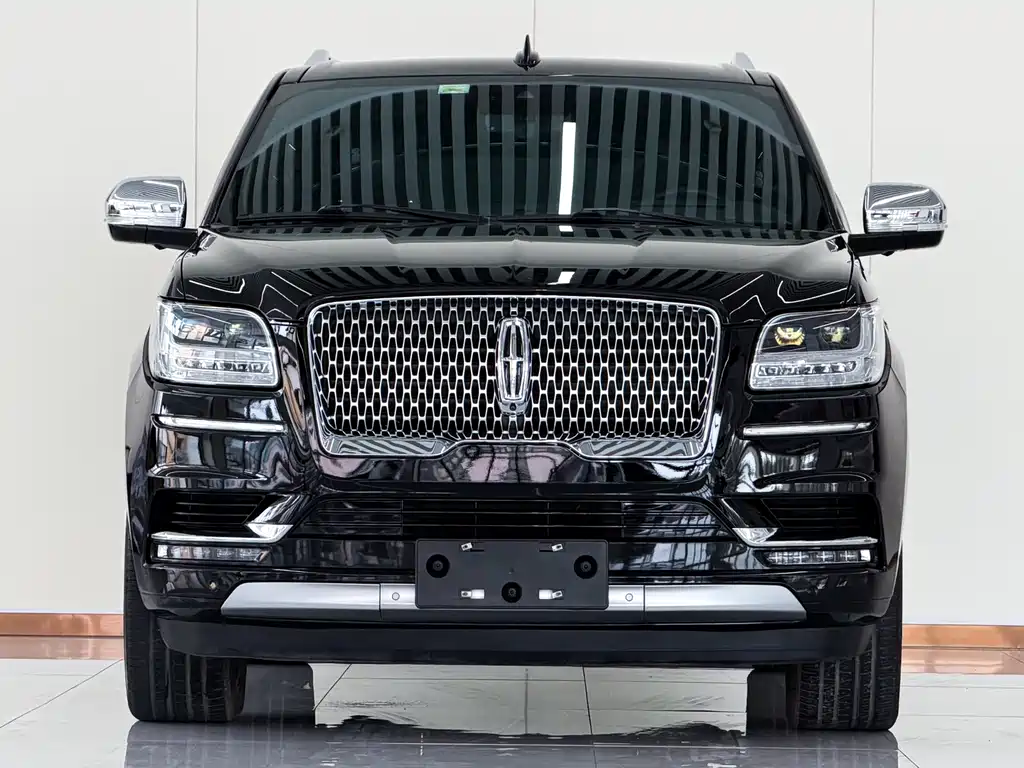 Lincoln Navigator — миниатюра 2