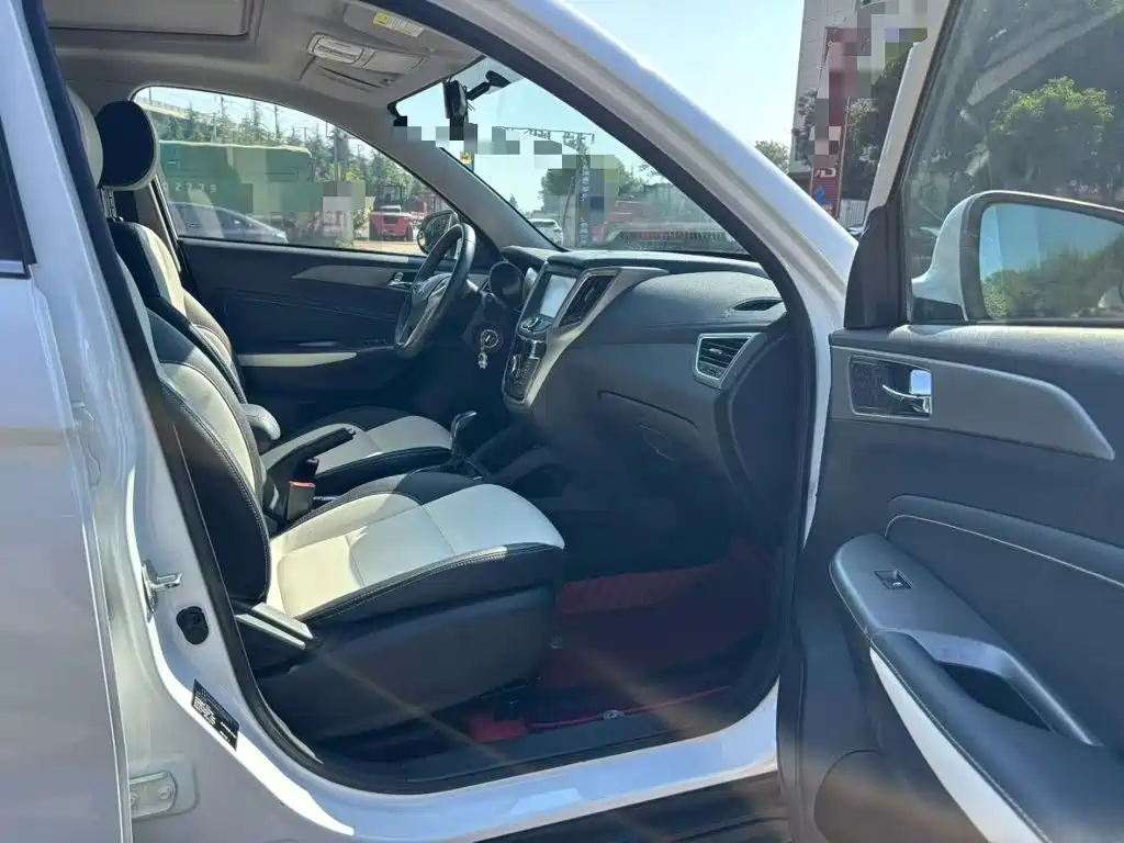 Changan CS35 — миниатюра 25