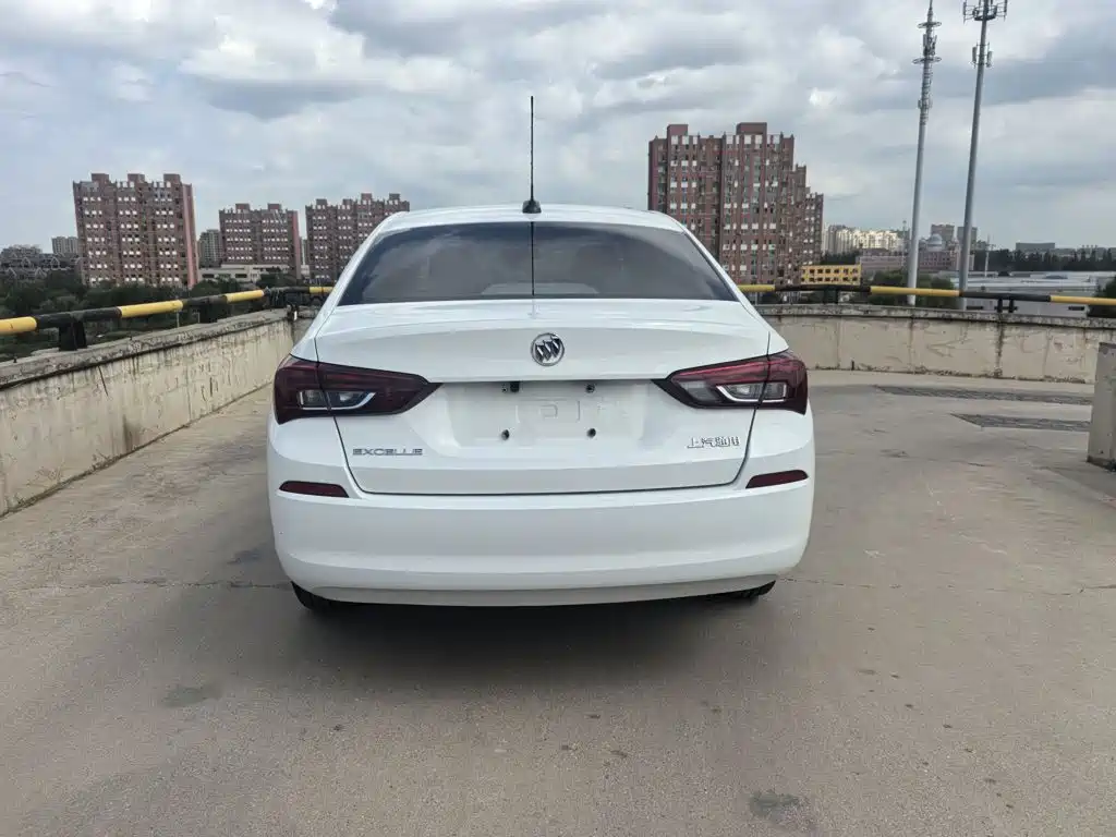 Buick Excelle — миниатюра 6