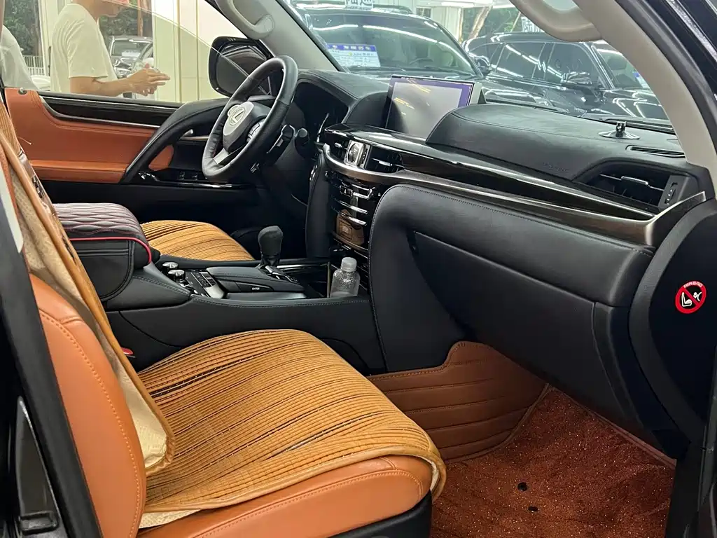 Lexus LX 2016 570 Luxury