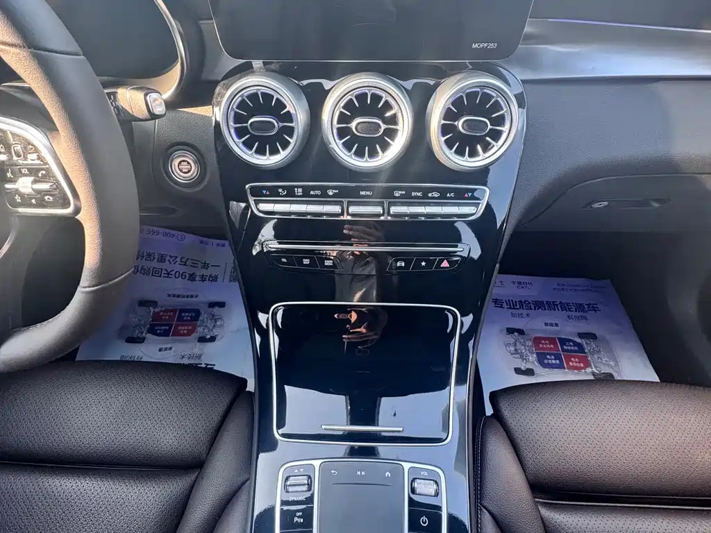 Mercedes-Benz GLC — миниатюра 11