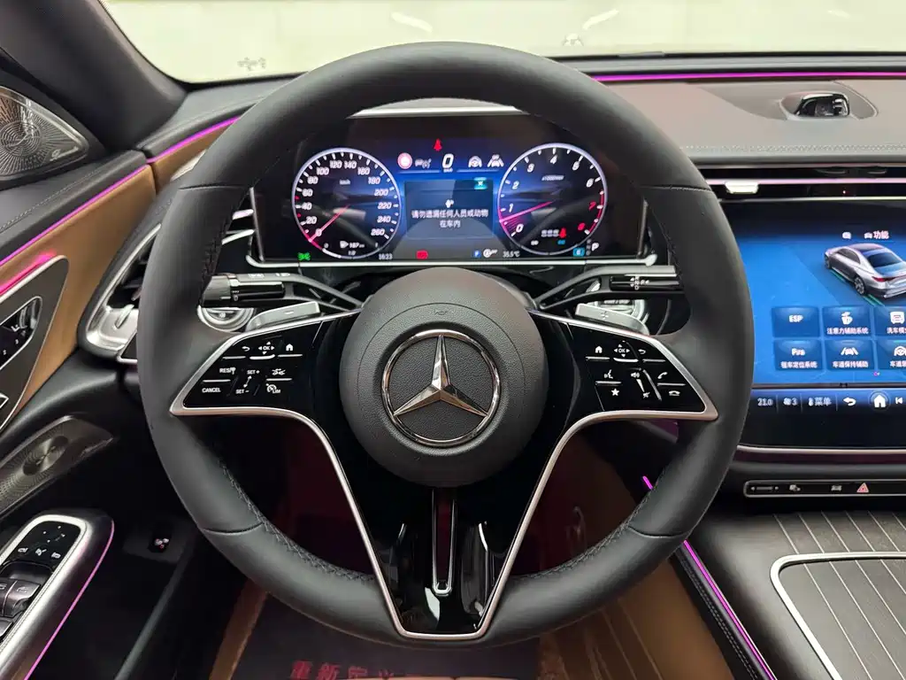 Mercedes-Benz E-Class — миниатюра 14