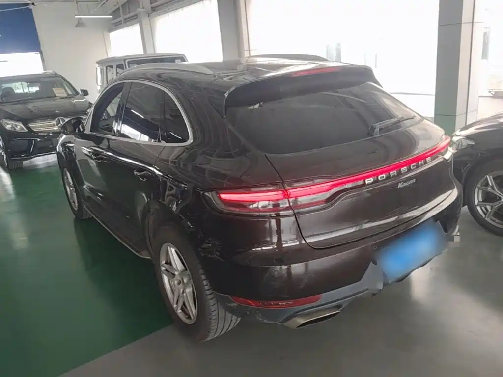 Porsche Macan — миниатюра 5