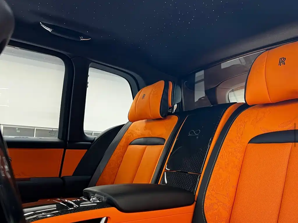 Rolls-Royce Cullinan — миниатюра 11