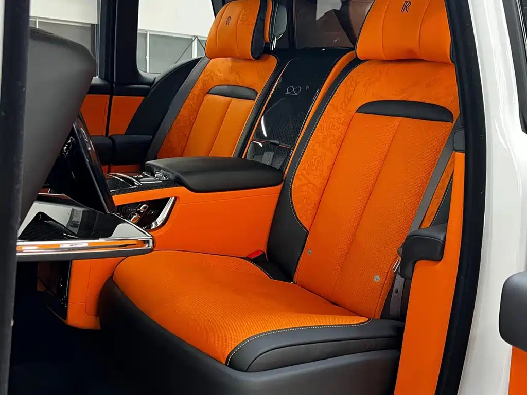 Rolls-Royce Cullinan — миниатюра 8
