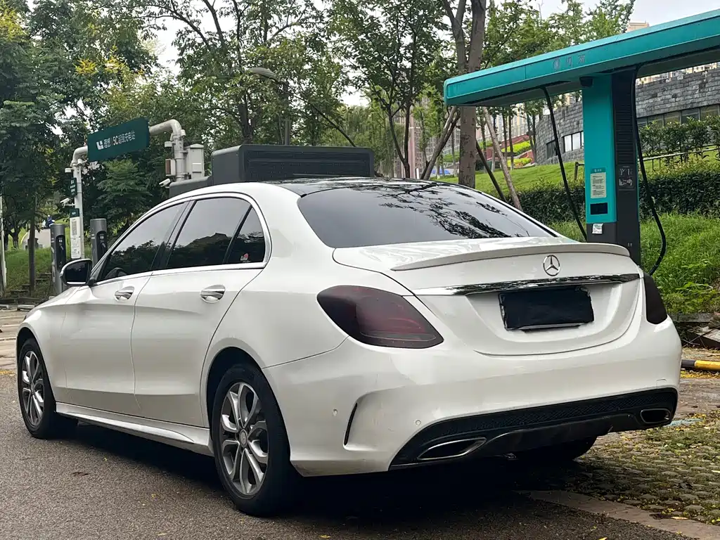 Mercedes-Benz C-Class — миниатюра 5