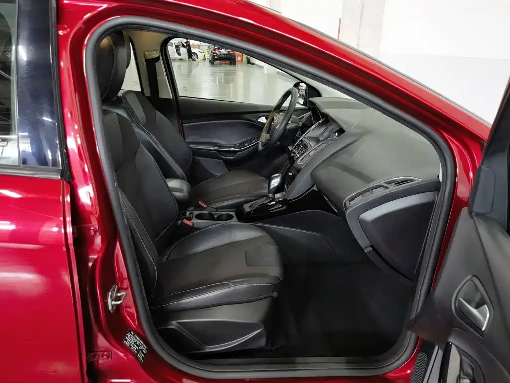 Ford Focus — миниатюра 23