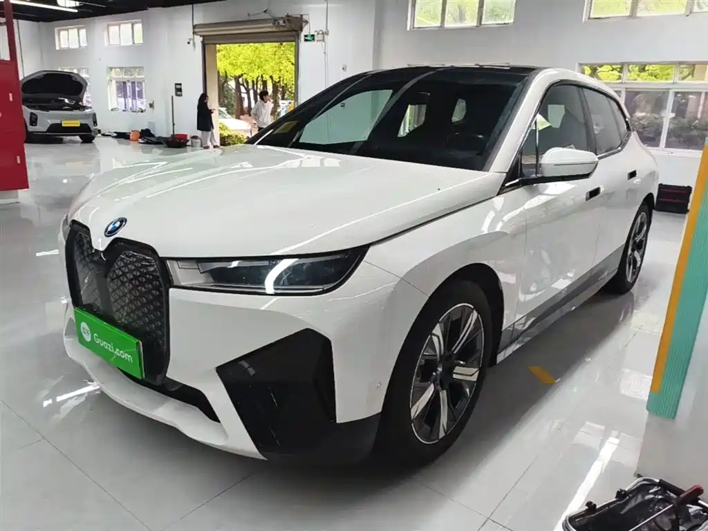 BMW iX 2022