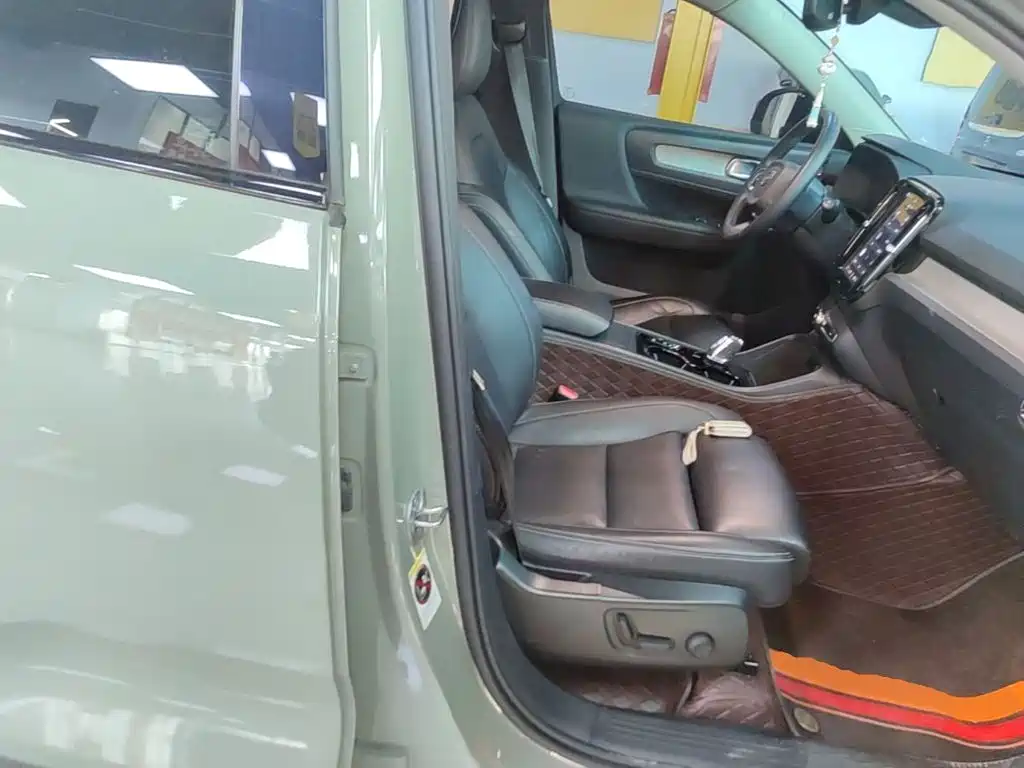 Volvo XC40 — миниатюра 25