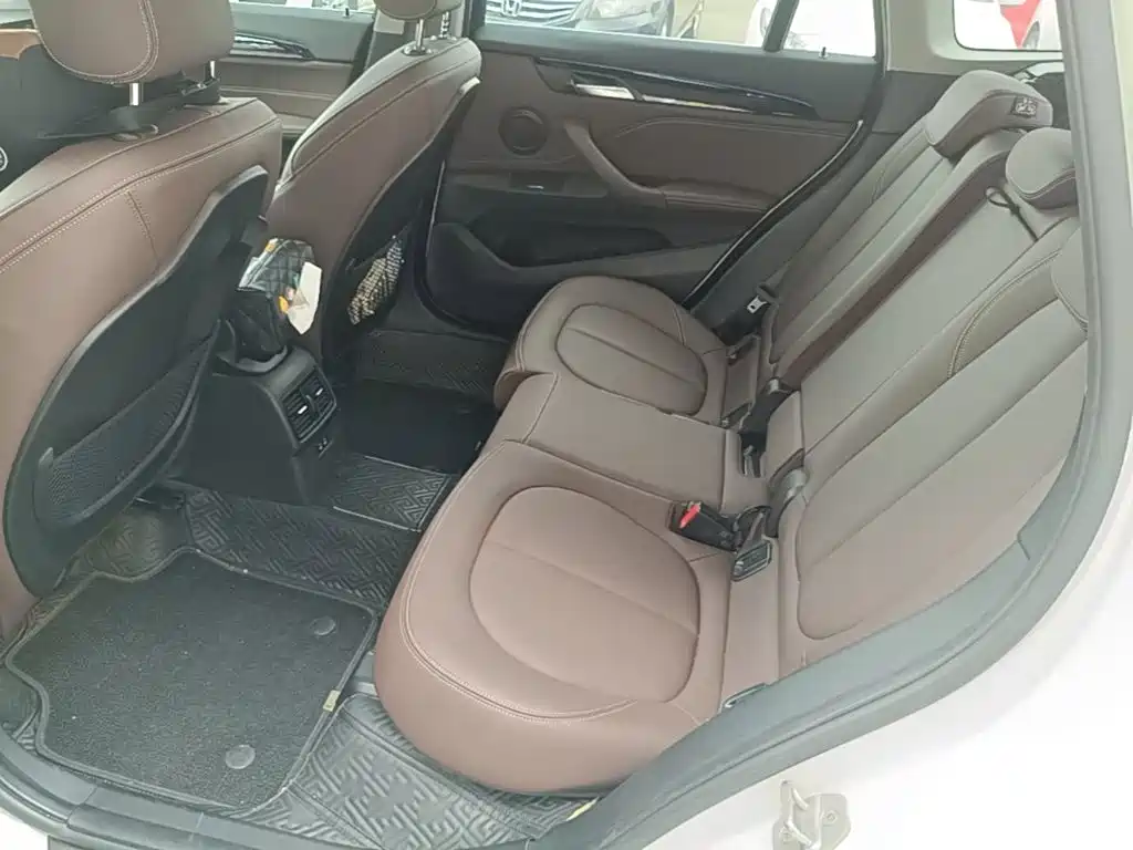 BMW X1 — миниатюра 17
