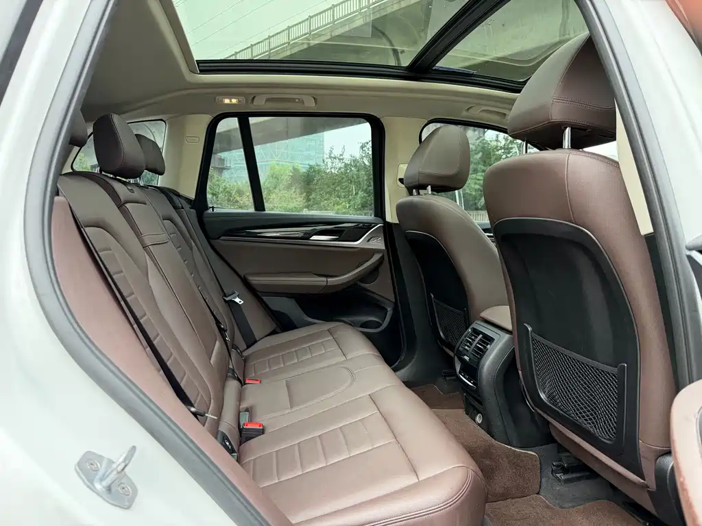 BMW X3 — миниатюра 10