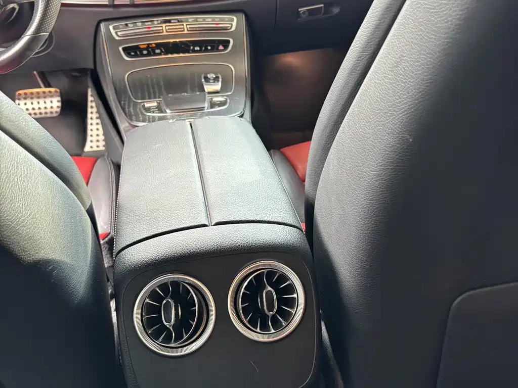Mercedes-Benz E-Class (Import) — миниатюра 13