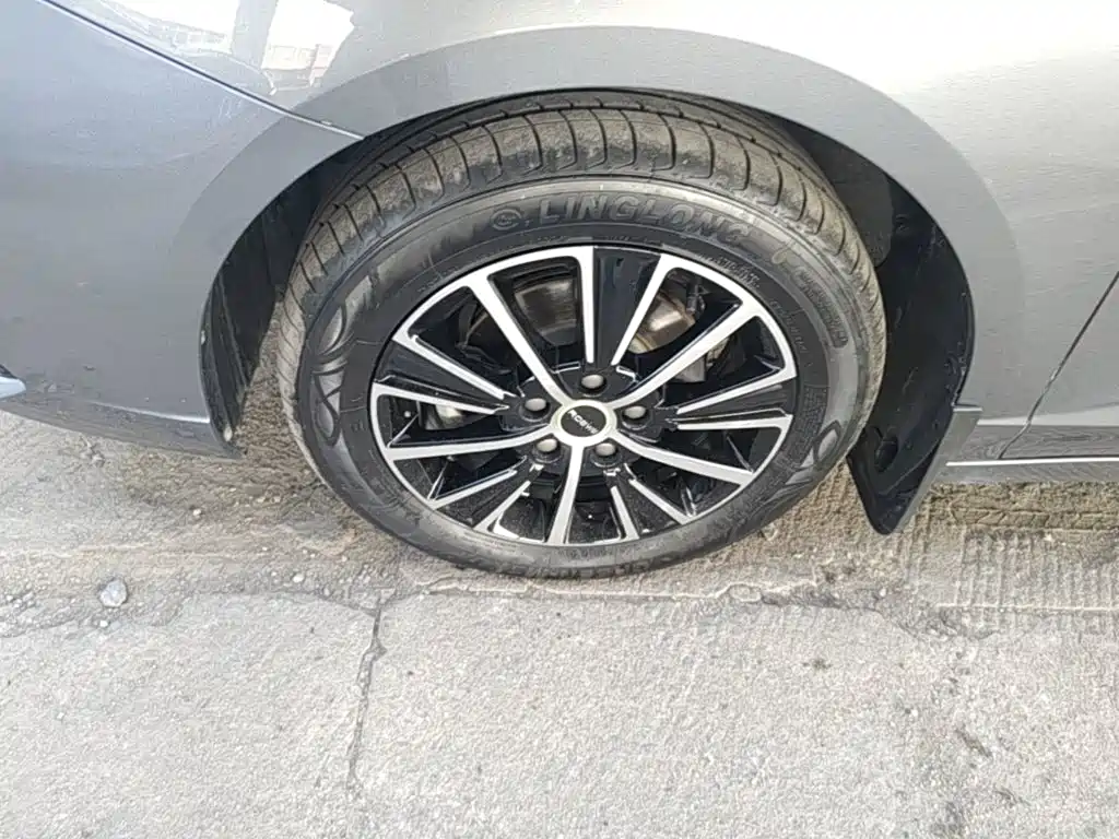 Roewe i5 — миниатюра 23