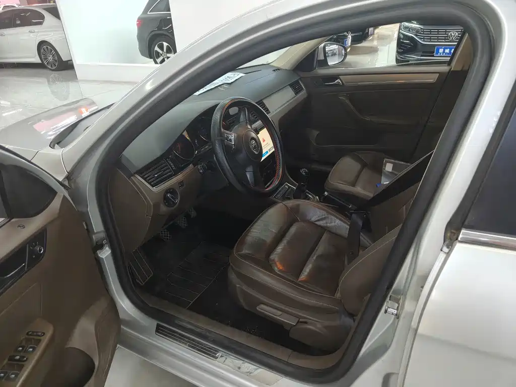 Volkswagen Bora — миниатюра 2