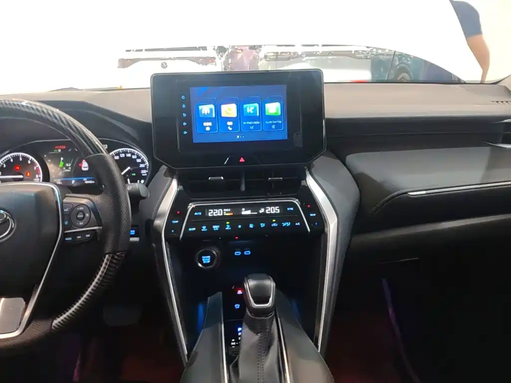 Toyota Harrier — миниатюра 13