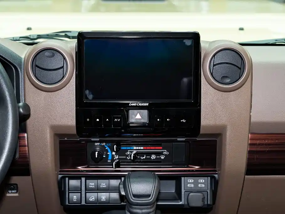 Toyota Land Cruiser — миниатюра 14