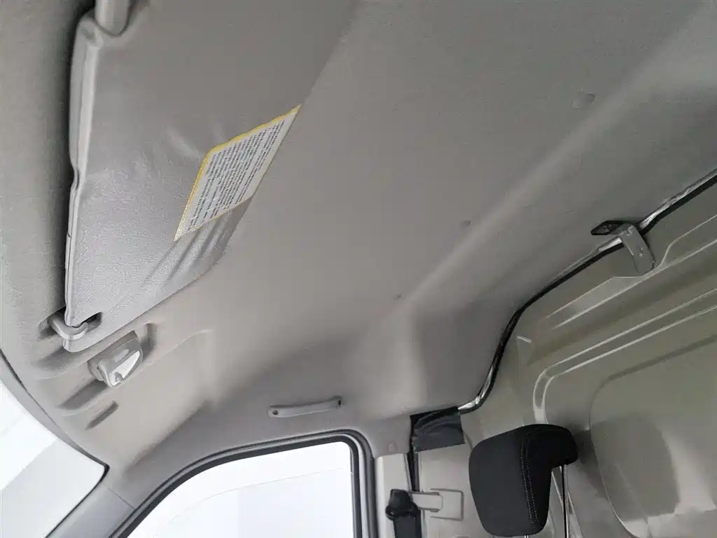 CHANGAN CROSS STAR V7 EV