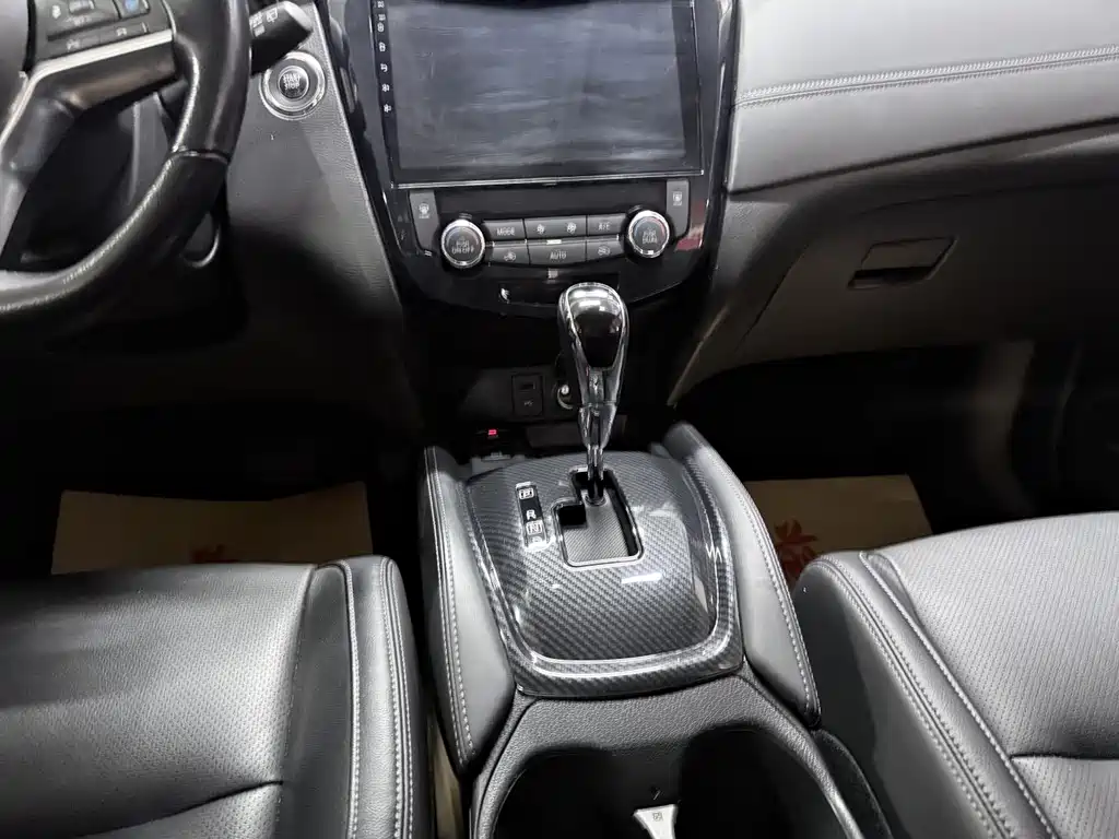 Nissan X-Trail - фото 12