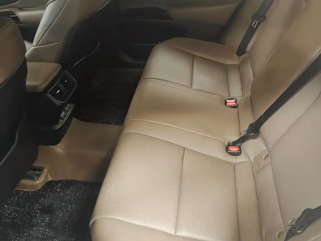 Lexus ES 2022 300h