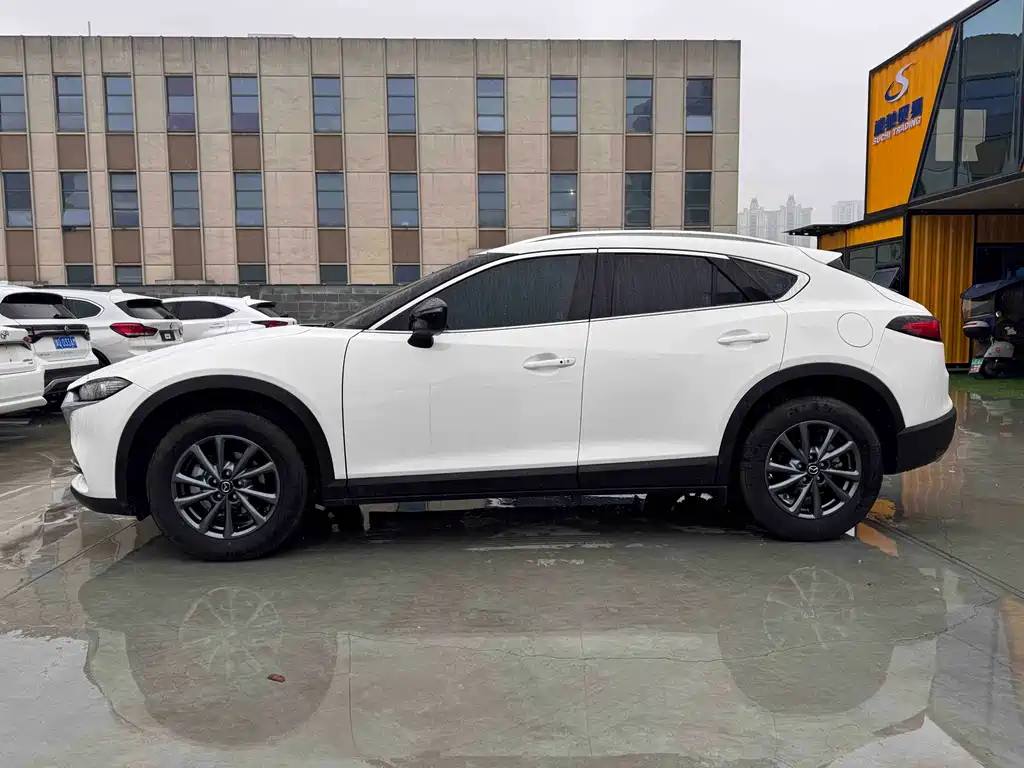 MAZDA CX 4