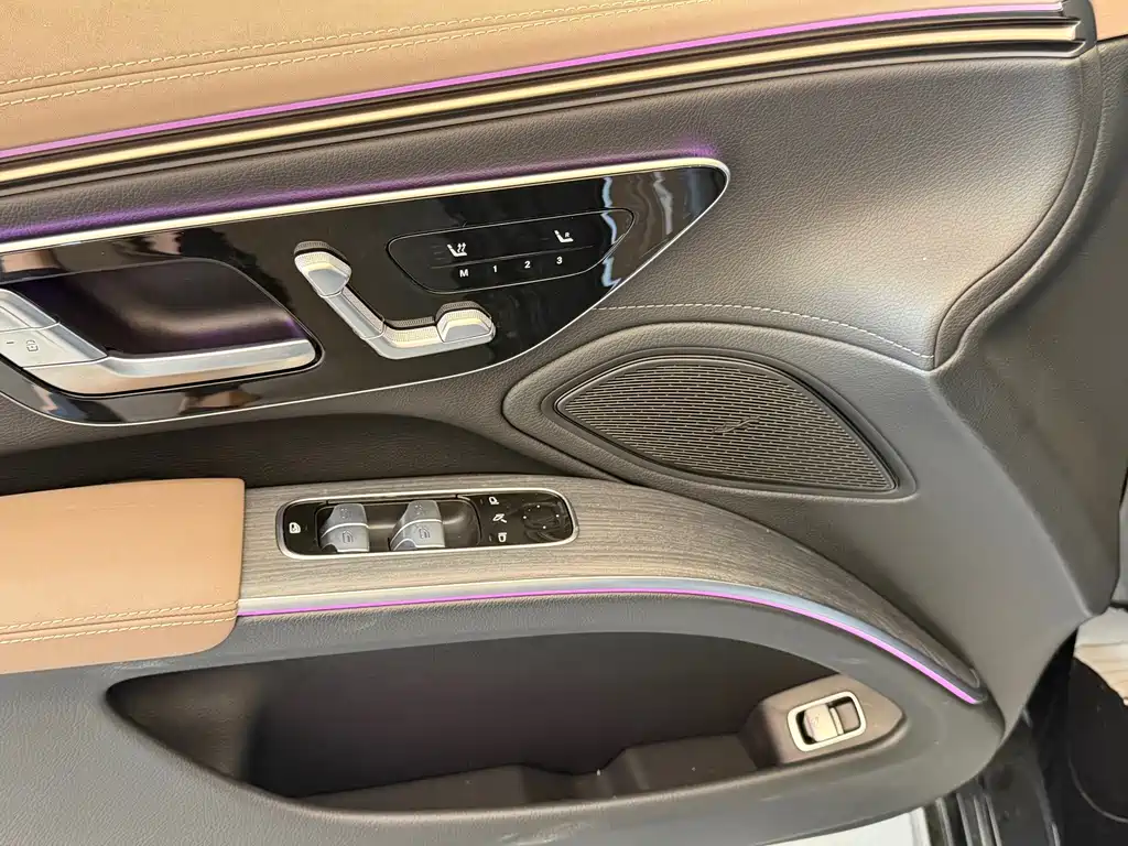 Mercedes-Benz EQS — миниатюра 12