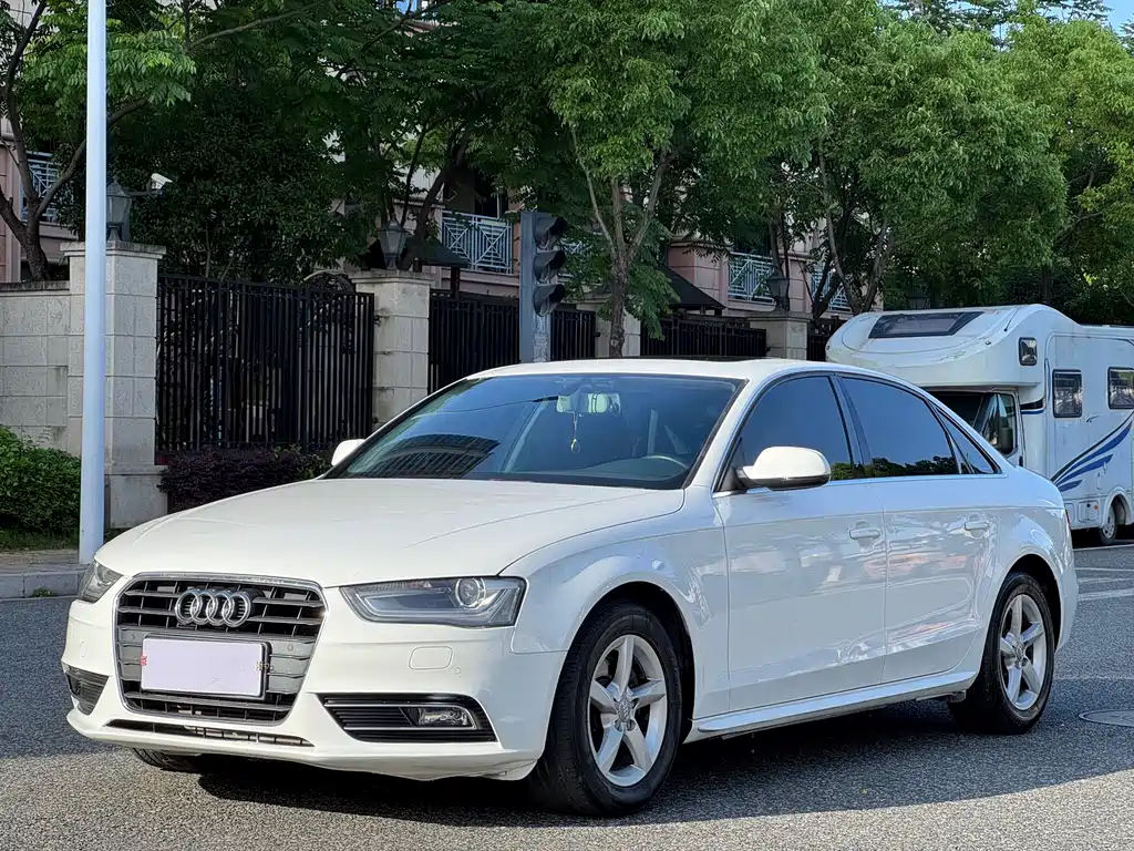 Audi A4L 2013 35 TFSI AT