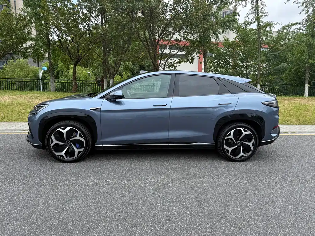BYD Sealion 07 EV — миниатюра 2