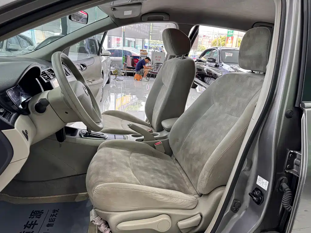 Nissan Tiida — миниатюра 15